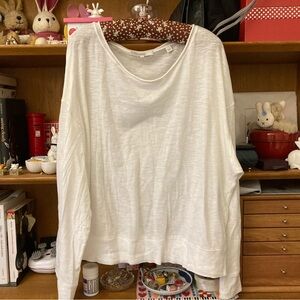 Vince 100% pima cotton loose top
